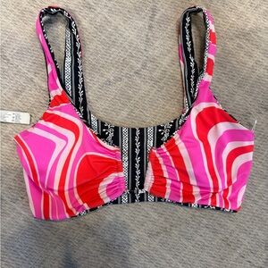 NWOT Maaji Bikini Top size small